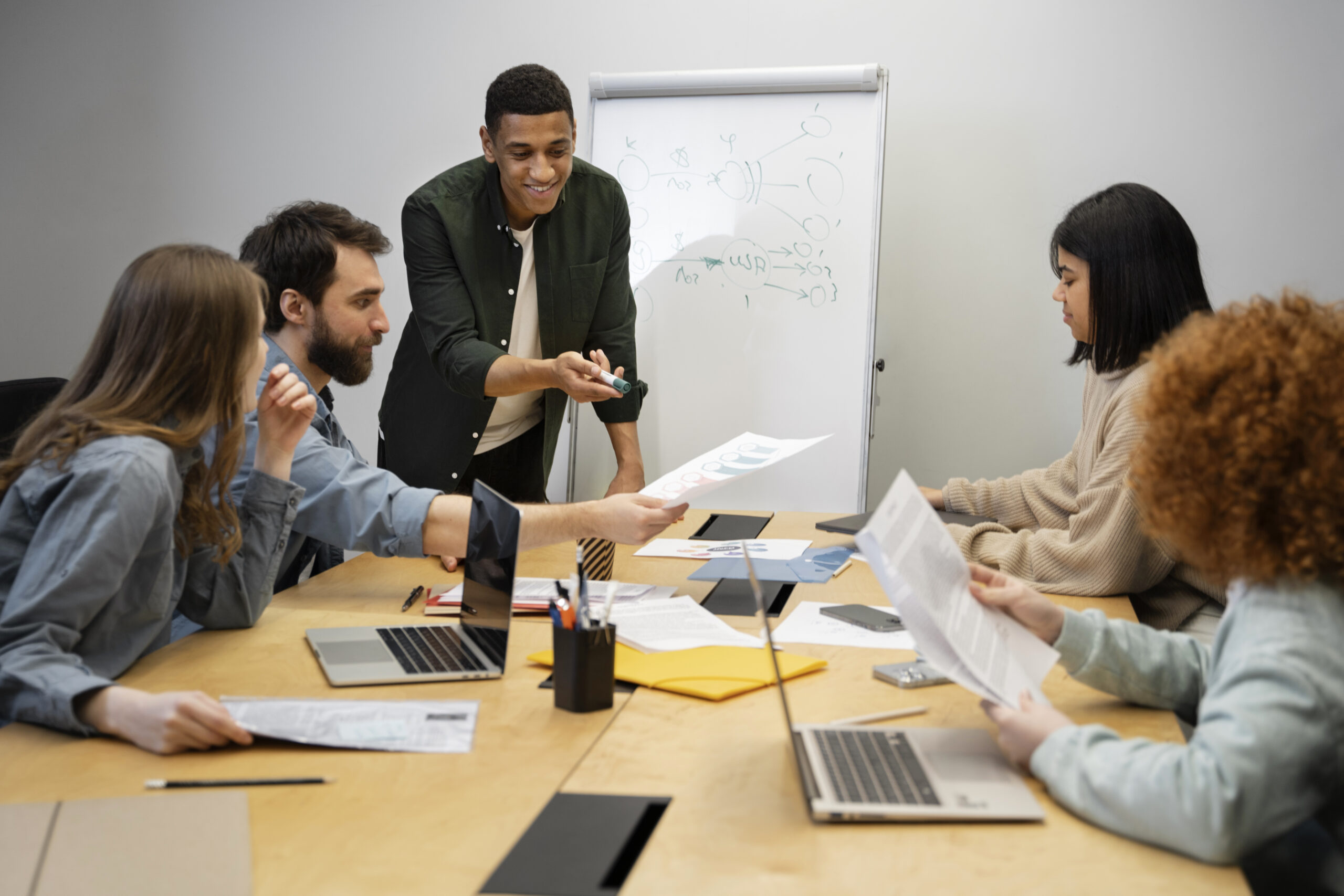 Treinamento jurídico interno: como estruturar um programa eficiente no escritório